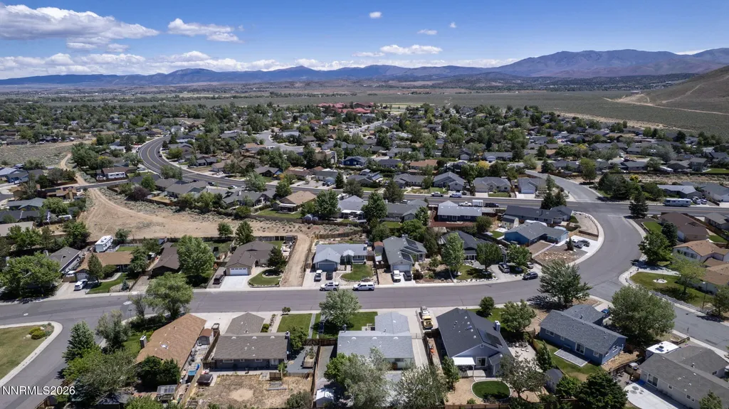 1385 Patricia Gardnerville NV 89460