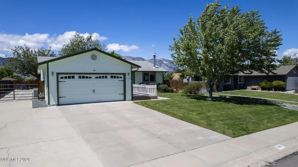 1385 Patricia Gardnerville NV 89460
