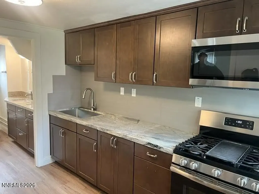 665 La Rue Reno NV 89509