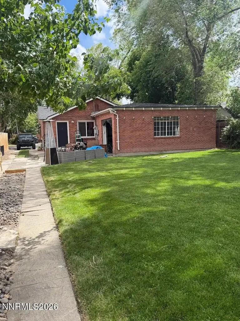 665 La Rue Reno NV 89509