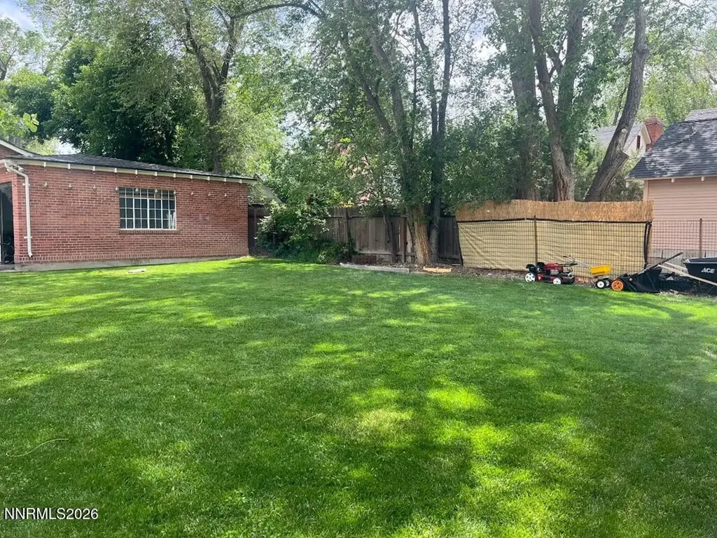 665 La Rue Reno NV 89509