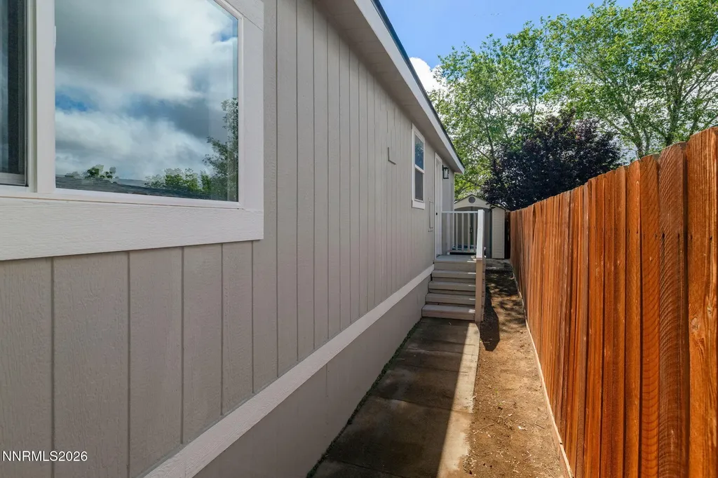 4987 Newport Reno NV 89506