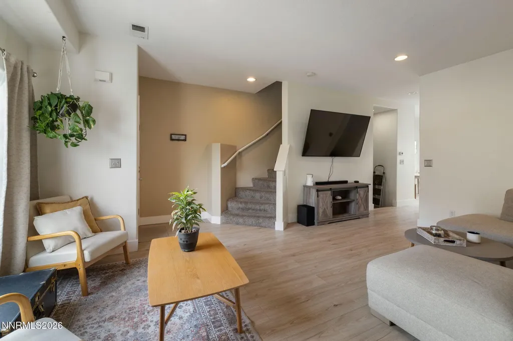 355 Madison Marie Reno NV 89503
