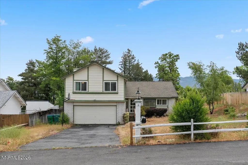 12490 Clearwater Reno NV 89511