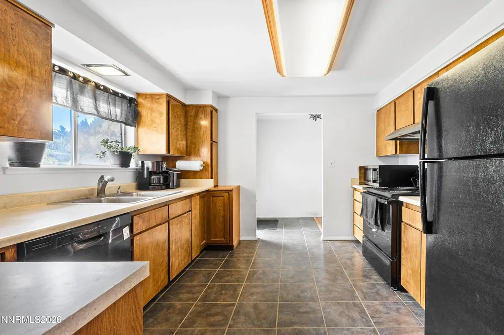 471 Ida Winnemucca NV 89445