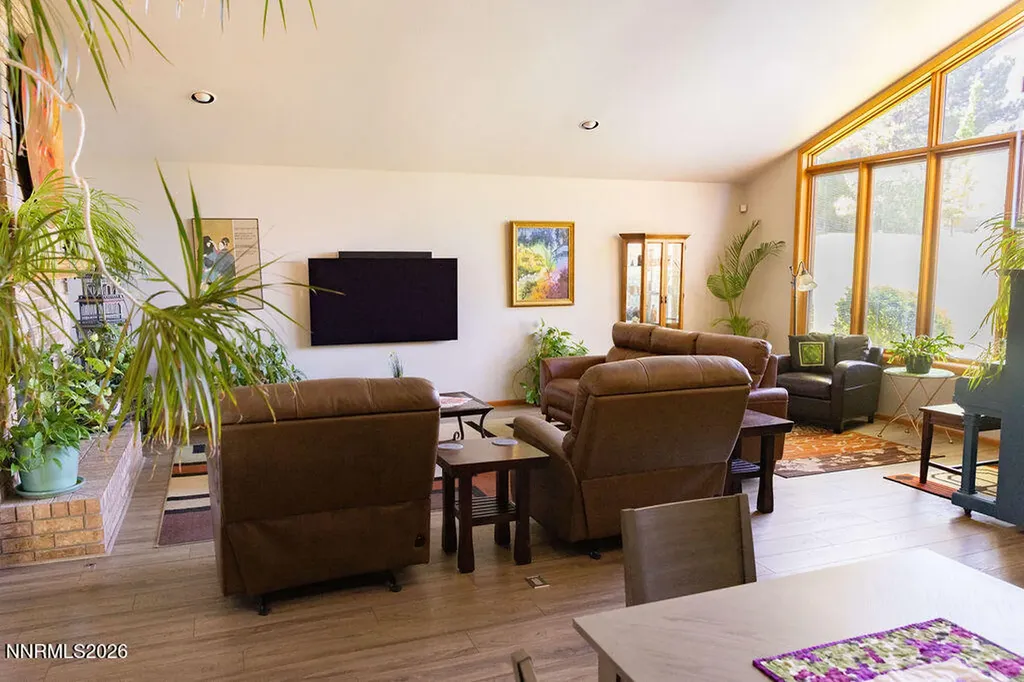 6255 Copper Penny Reno NV 89519