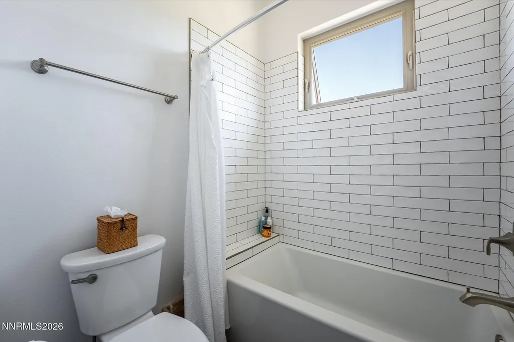 2475 Drake Wood Reno NV 89523