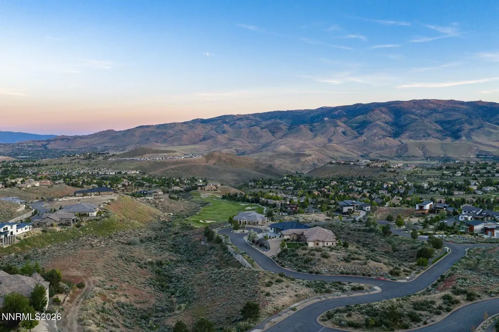 2475 Drake Wood Reno NV 89523
