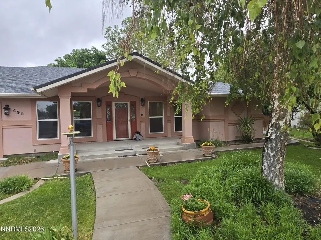 490 Sara Fernley NV 89408