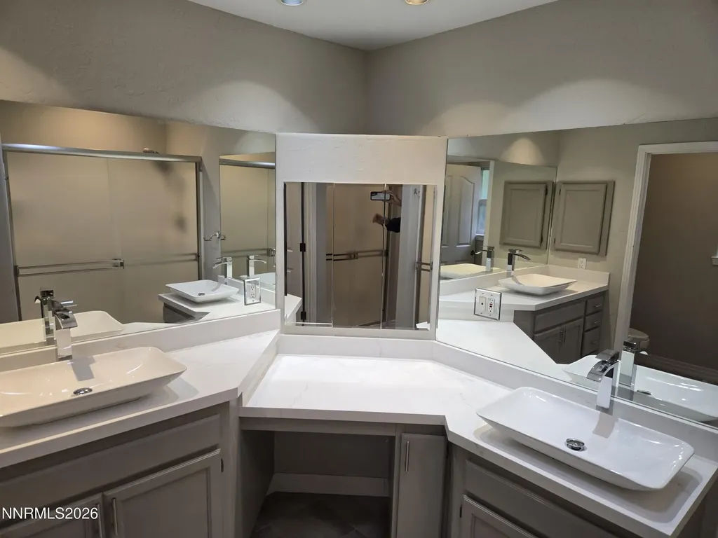 490 Sara Fernley NV 89408