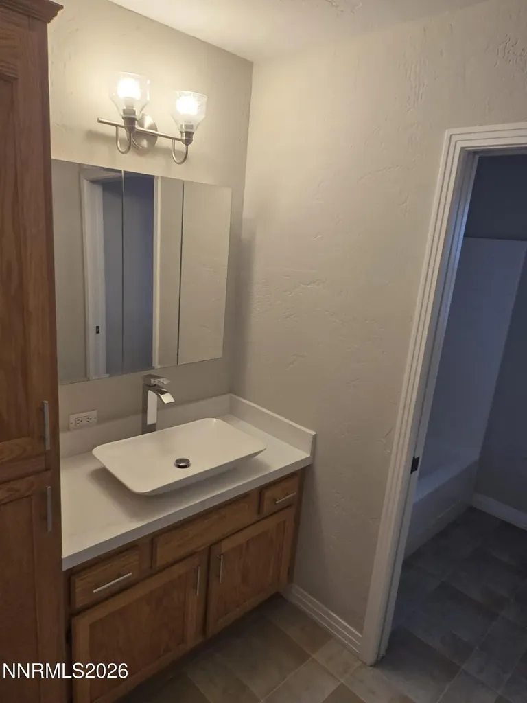 490 Sara Fernley NV 89408