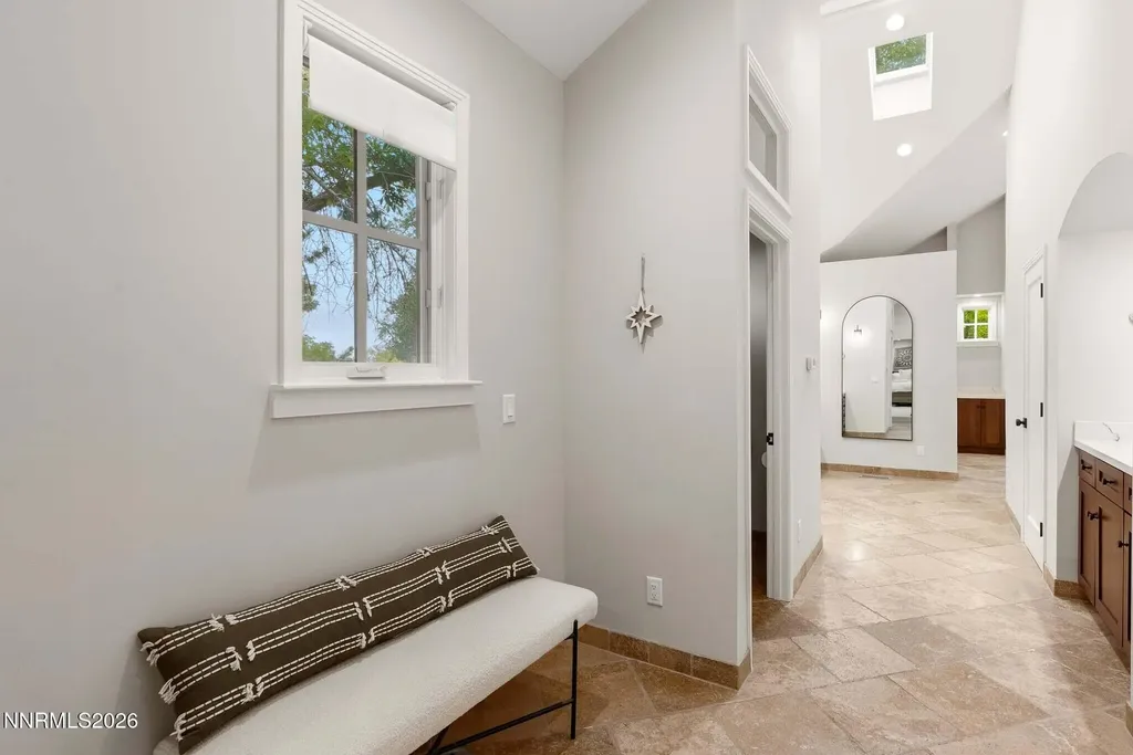 1400 Meadowview Reno NV 89509
