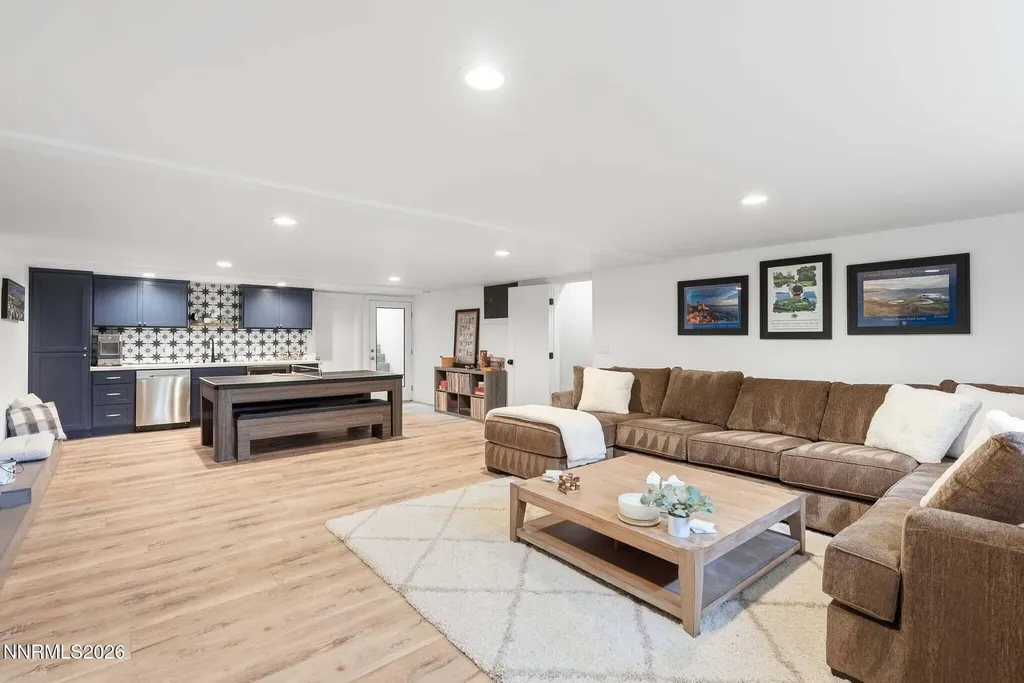 1400 Meadowview Reno NV 89509