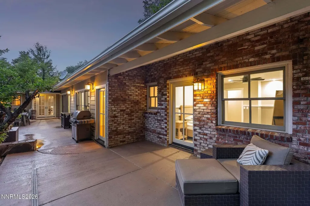 1400 Meadowview Reno NV 89509