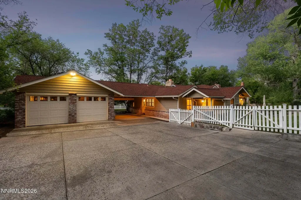 1400 Meadowview Reno NV 89509