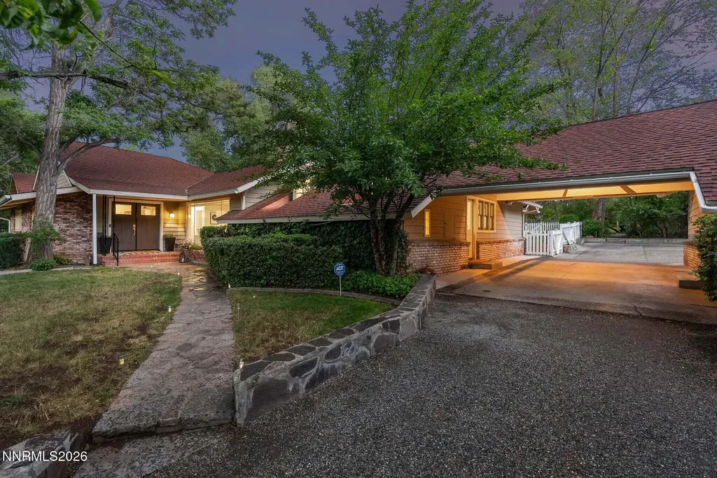 1400 Meadowview Reno NV 89509
