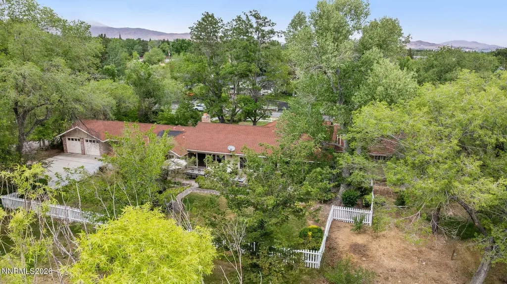 1400 Meadowview Reno NV 89509