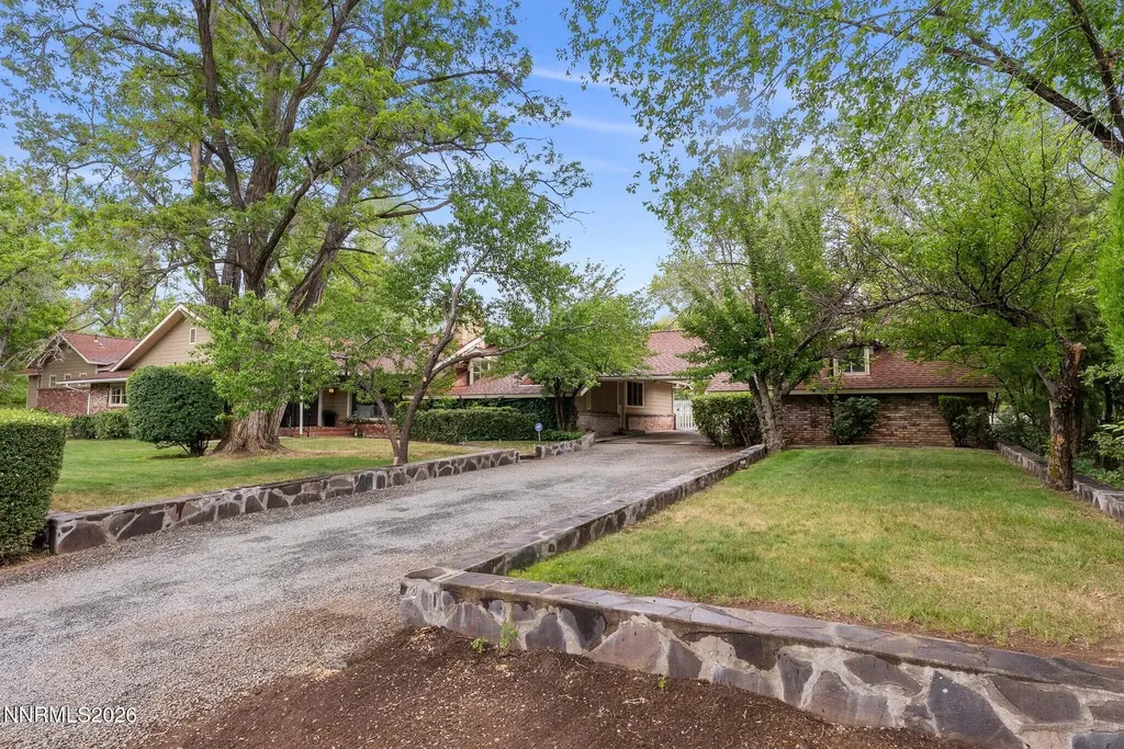 1400 Meadowview Reno NV 89509