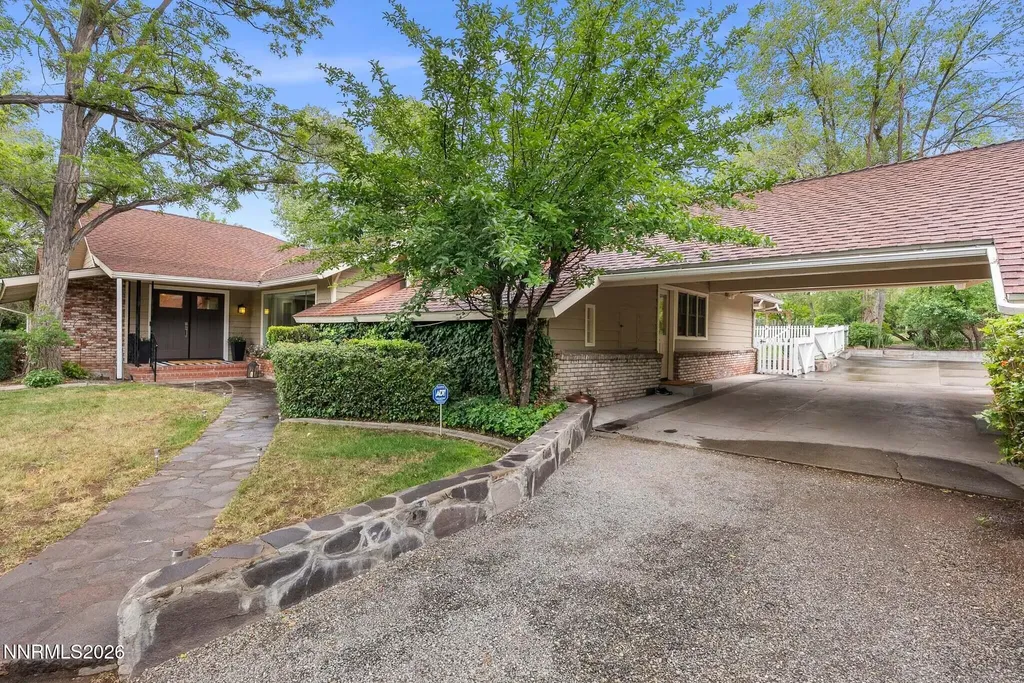 1400 Meadowview Reno NV 89509