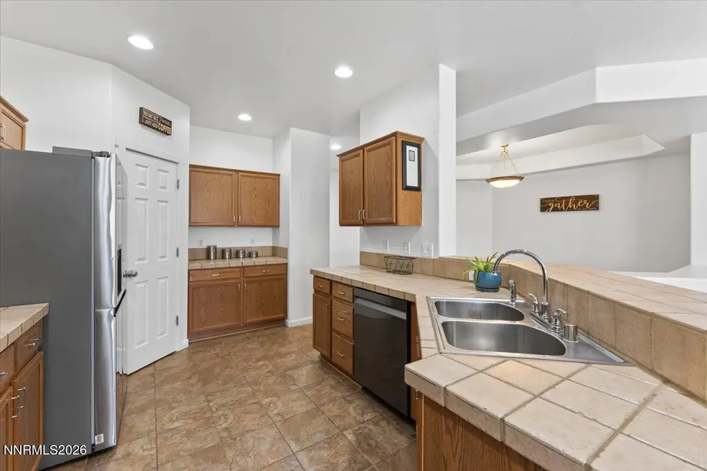 7695 Creek Canyon Reno NV 89506