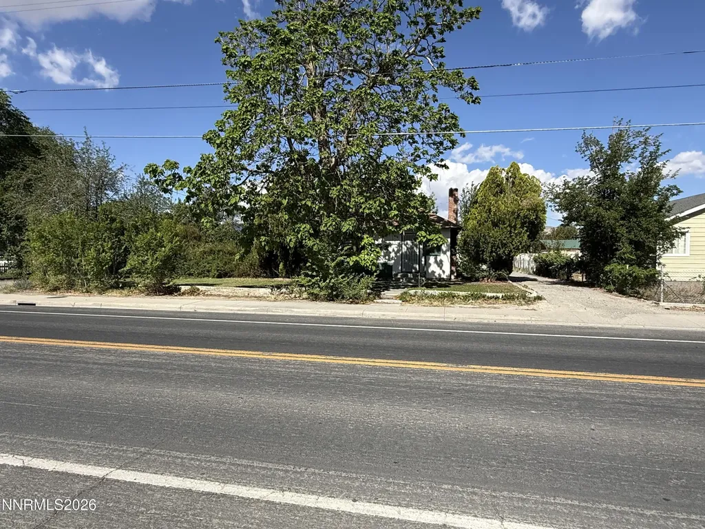 513 Main Yerington NV 89447