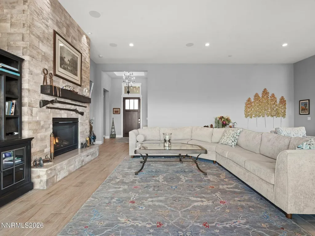 3063 Feathertop Reno NV 89521