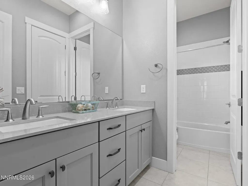 3063 Feathertop Reno NV 89521