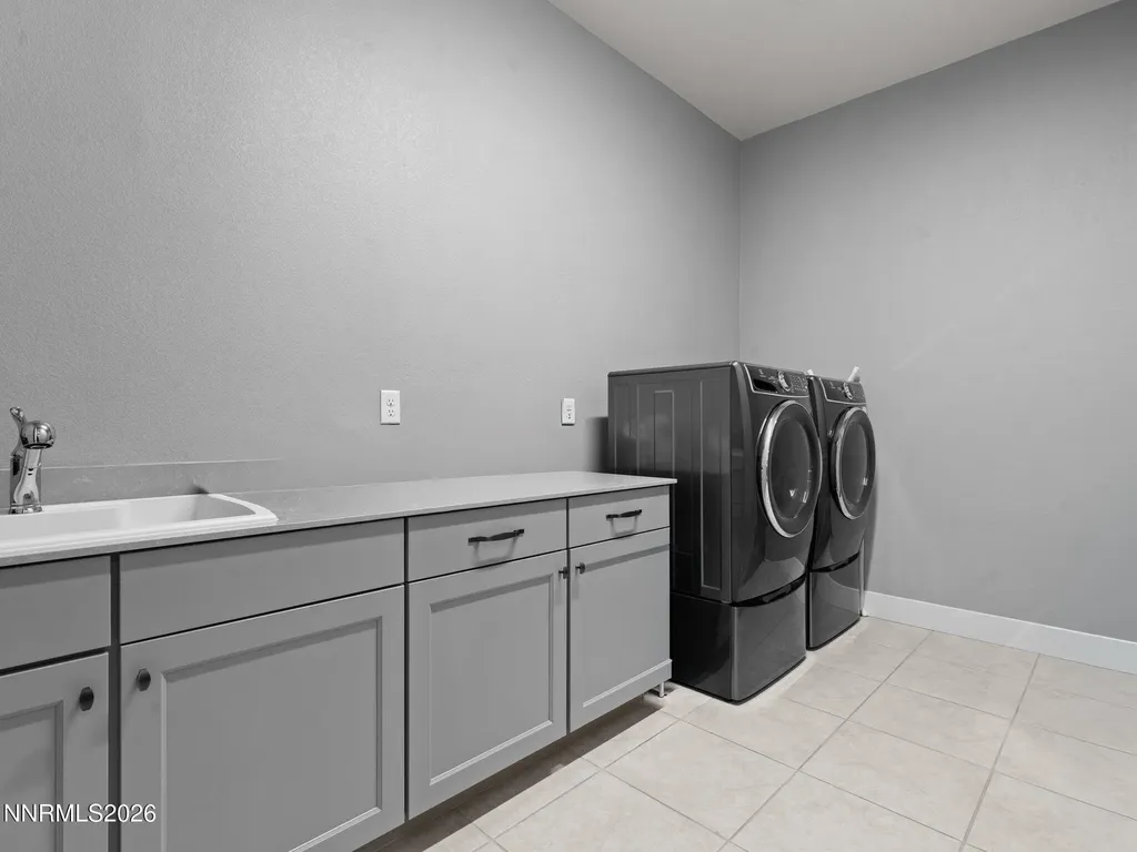 3063 Feathertop Reno NV 89521