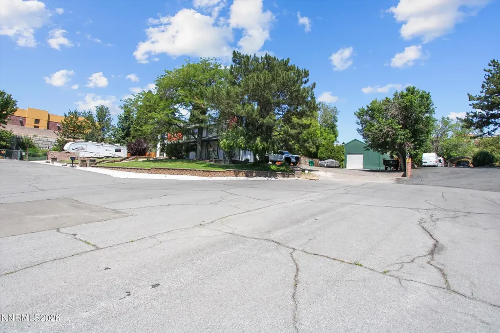 2195 Charolaise Sparks NV 89431