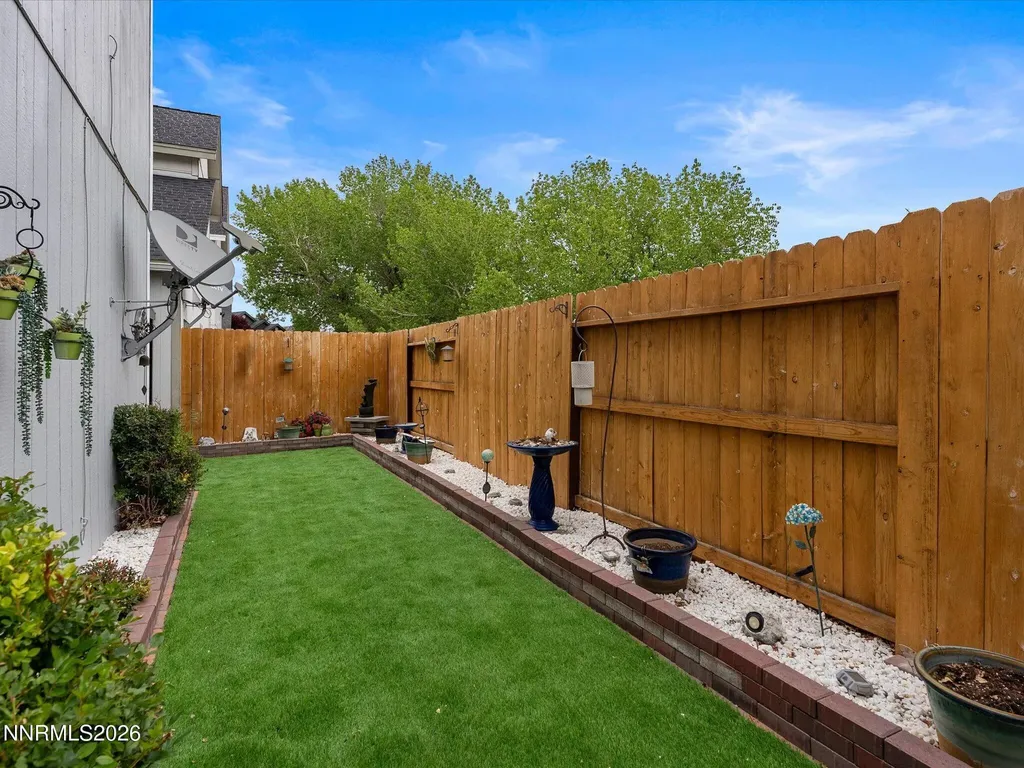 1353 Molly Carson City NV 89706
