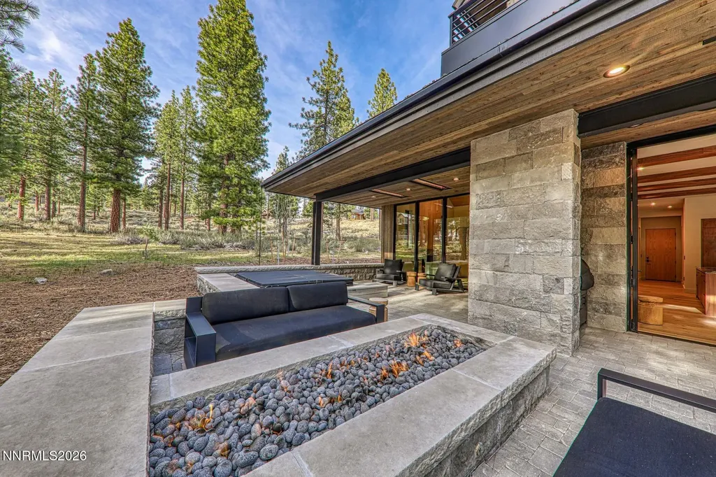 64 Boulders Bend Carson City NV 89705
