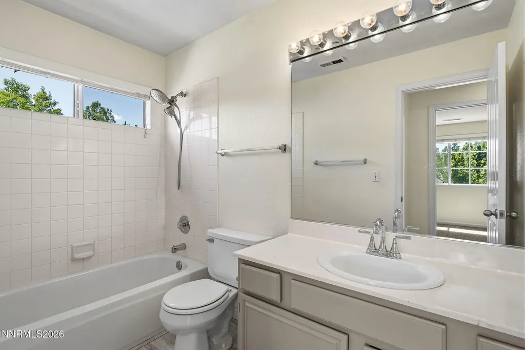 4695 Hydepark Reno NV 89502