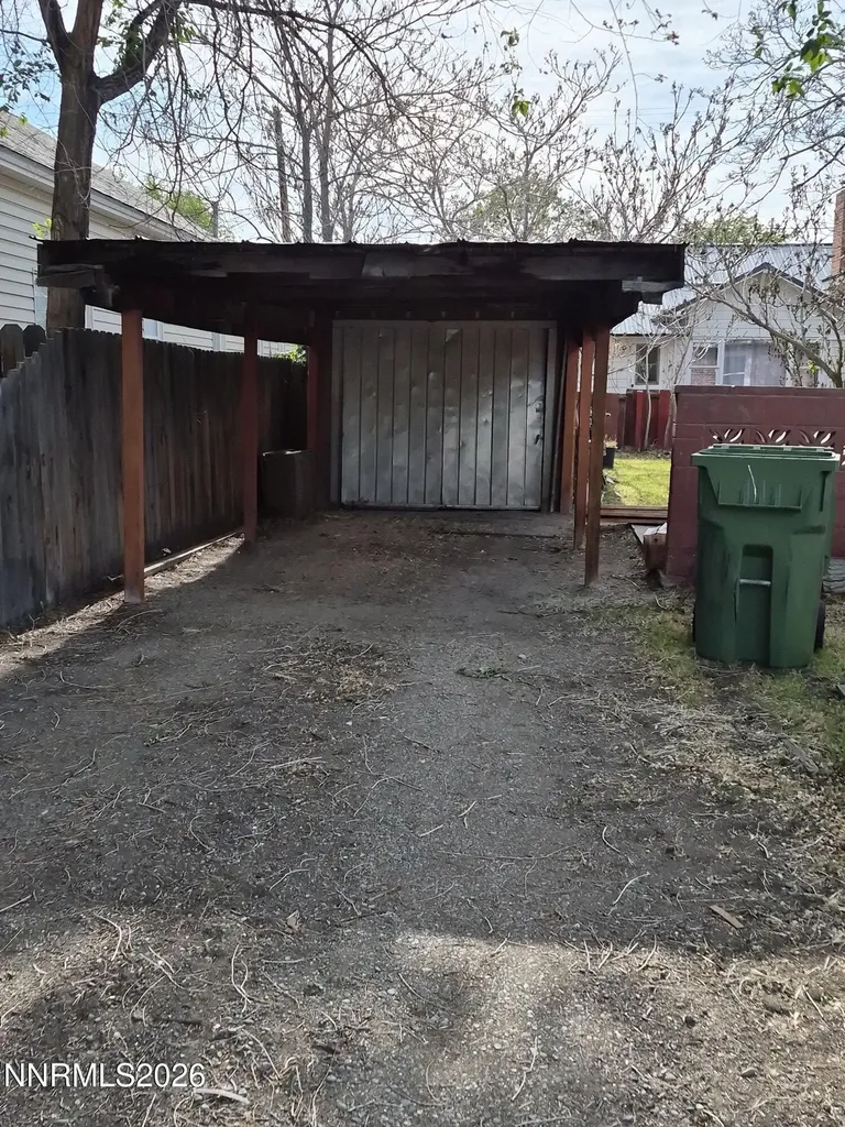210 Taylor Fallon NV 89406