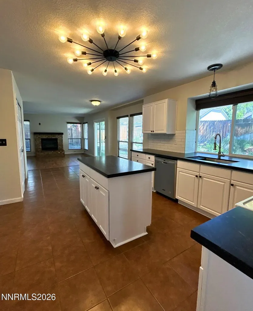 4437 Highplains Reno NV 89523