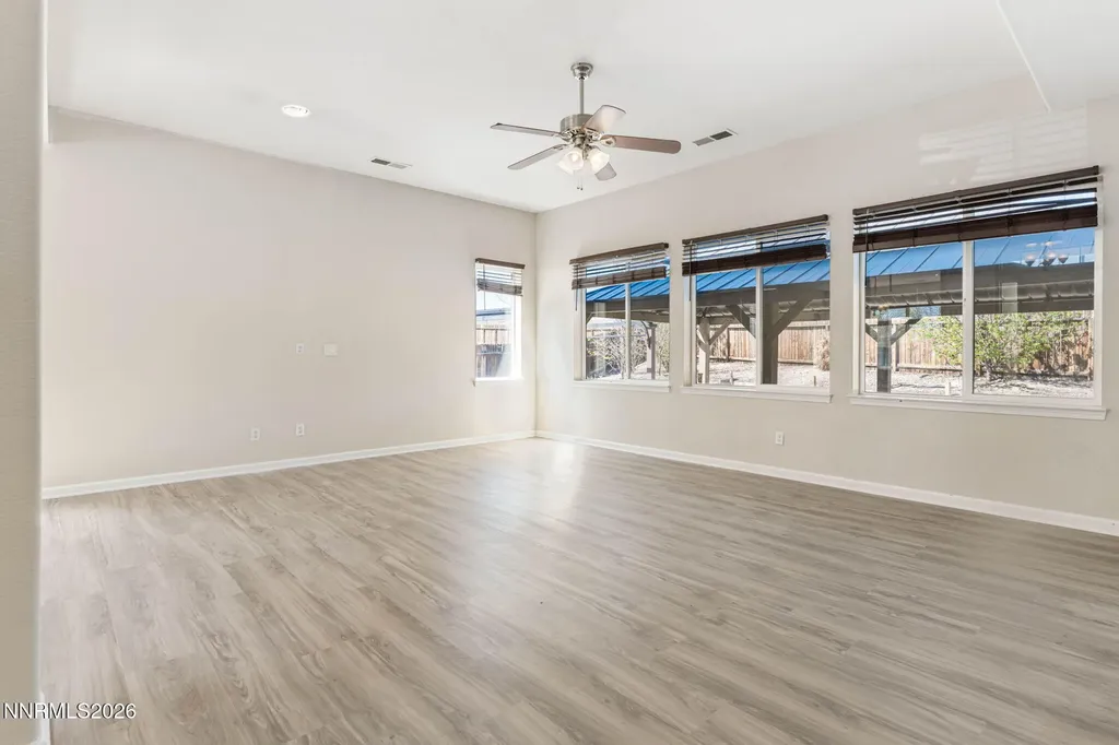 1334 Rouge River Fernley NV 89408