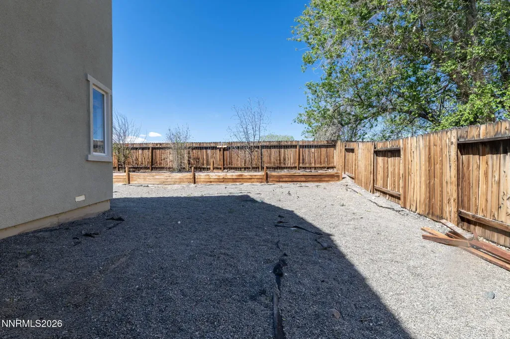 1334 Rouge River Fernley NV 89408