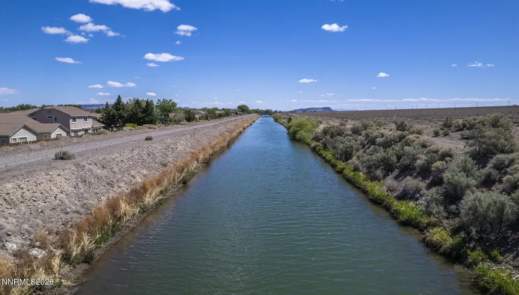 1334 Rouge River Fernley NV 89408