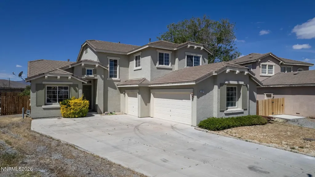 1334 Rouge River Fernley NV 89408