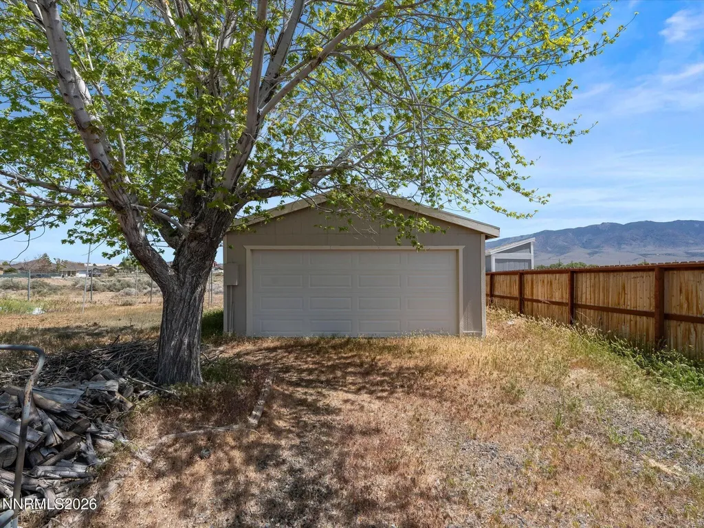 95 Rose Peak Dayton NV 89403