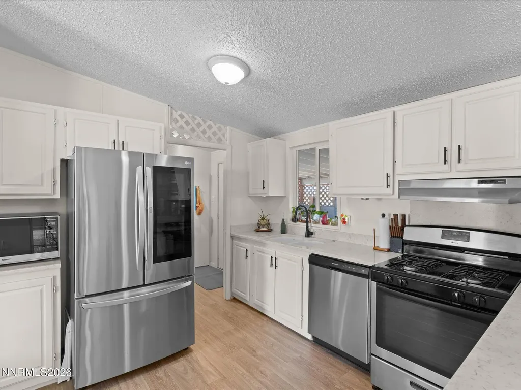 95 Rose Peak Dayton NV 89403