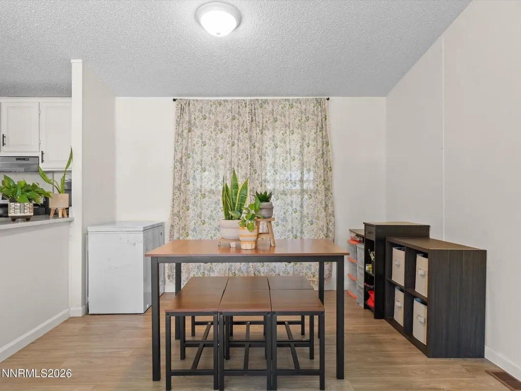 95 Rose Peak Dayton NV 89403