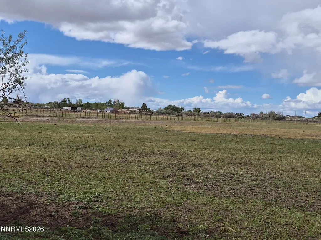 3280 Lone Tree Fallon NV 89406