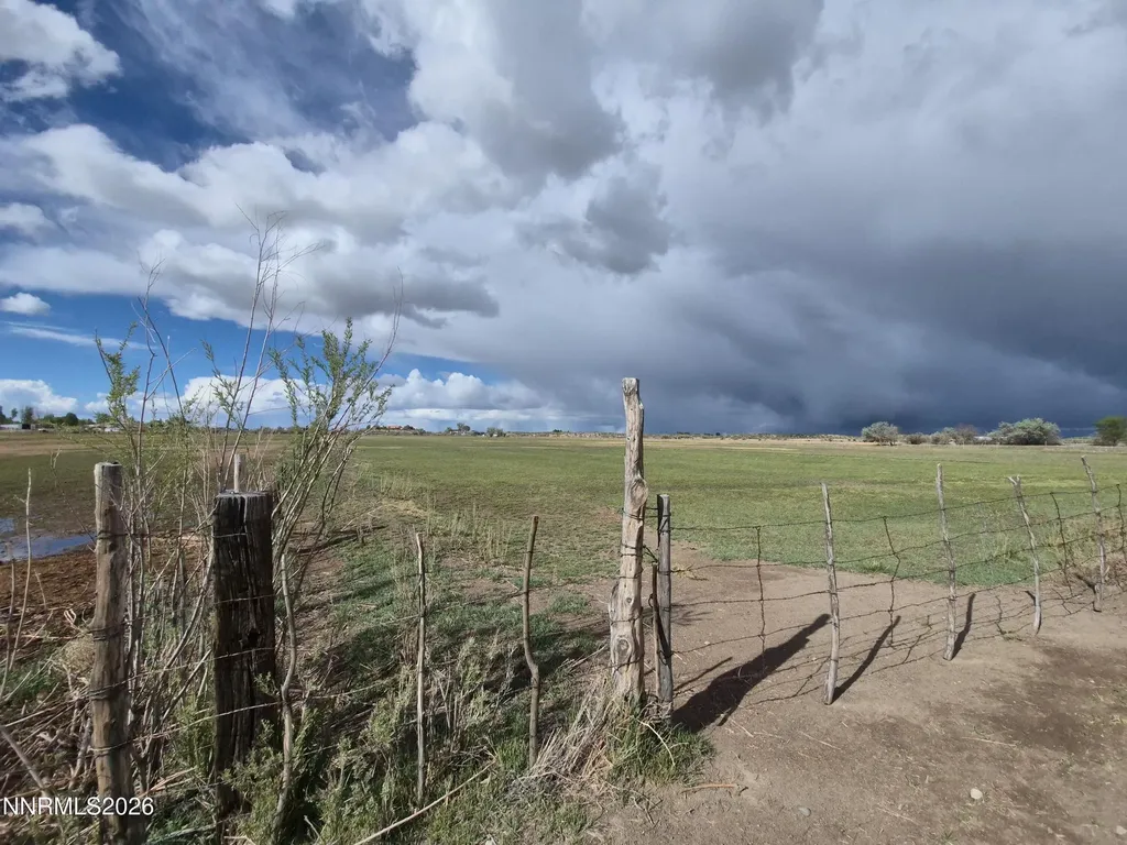 3280 Lone Tree Fallon NV 89406