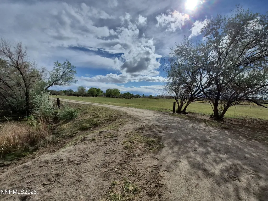 3280 Lone Tree Fallon NV 89406