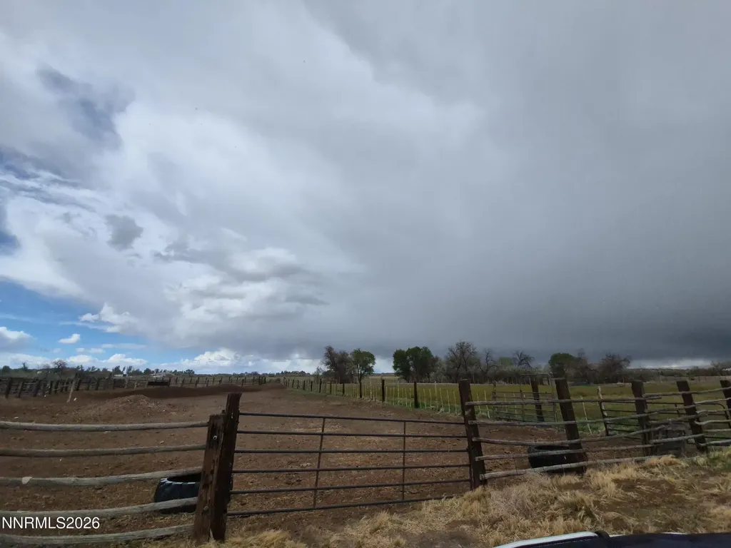 3280 Lone Tree Fallon NV 89406