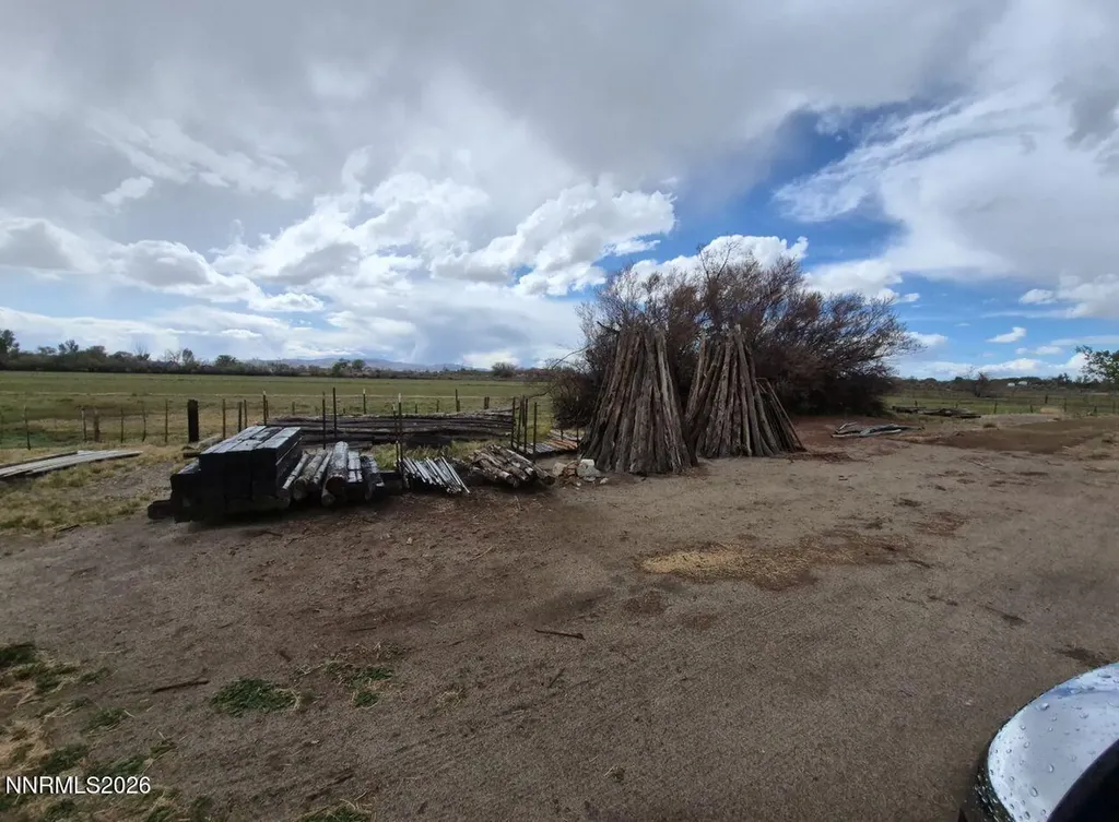 3280 Lone Tree Fallon NV 89406