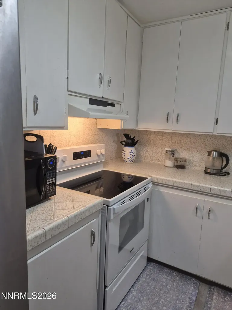 3280 Lone Tree Fallon NV 89406
