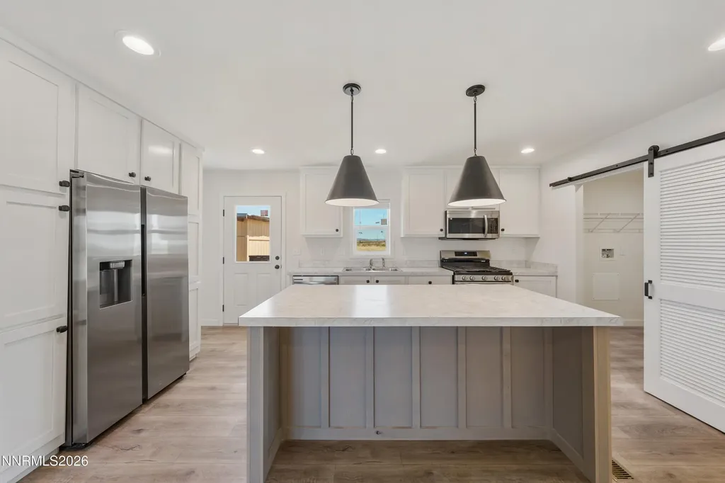 5684 Juniper Silver Springs NV 89429