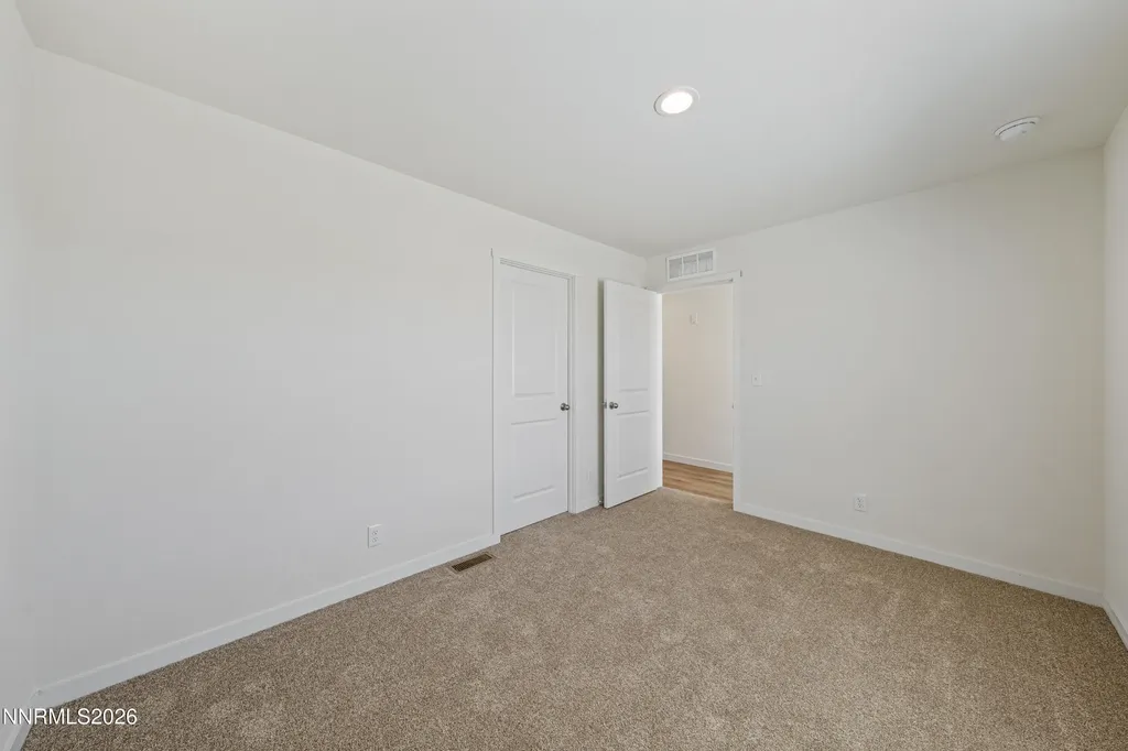 5684 Juniper Silver Springs NV 89429