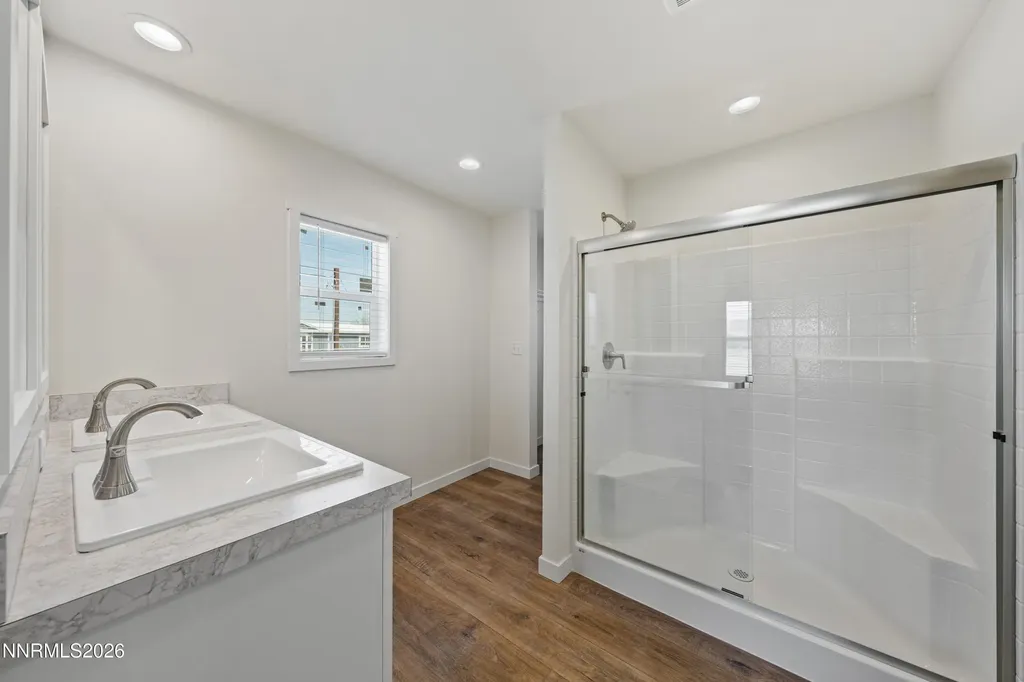 5684 Juniper Silver Springs NV 89429